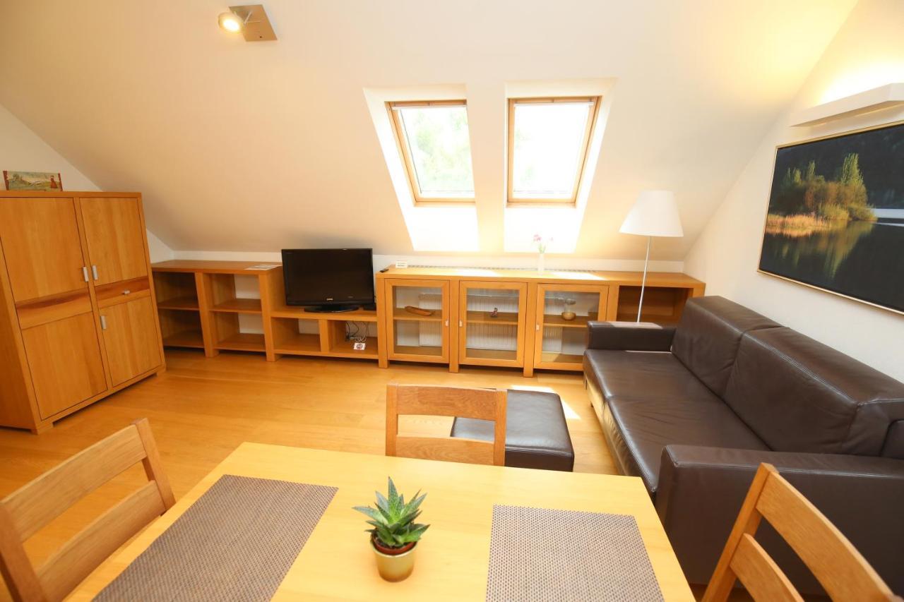 Apartments Vrdjan Cerknica Extérieur photo