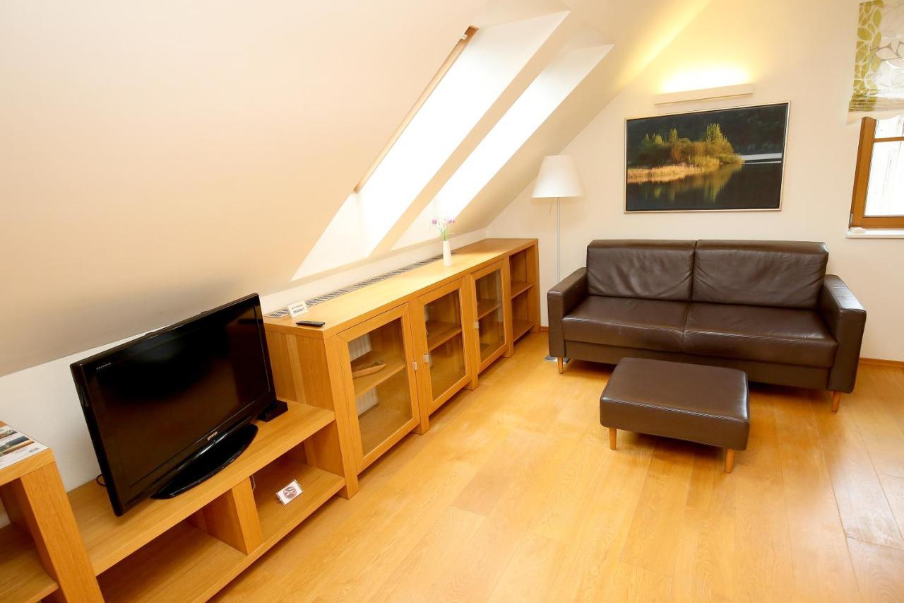Apartments Vrdjan Cerknica Extérieur photo