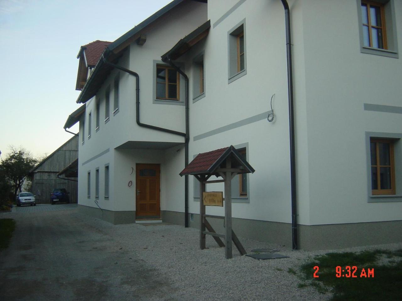 Apartments Vrdjan Cerknica Extérieur photo